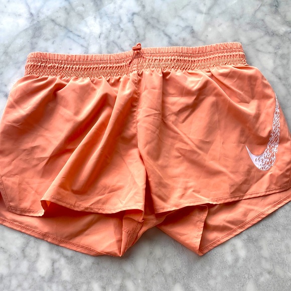 NIKE running shorts size M - Picture 3 of 9